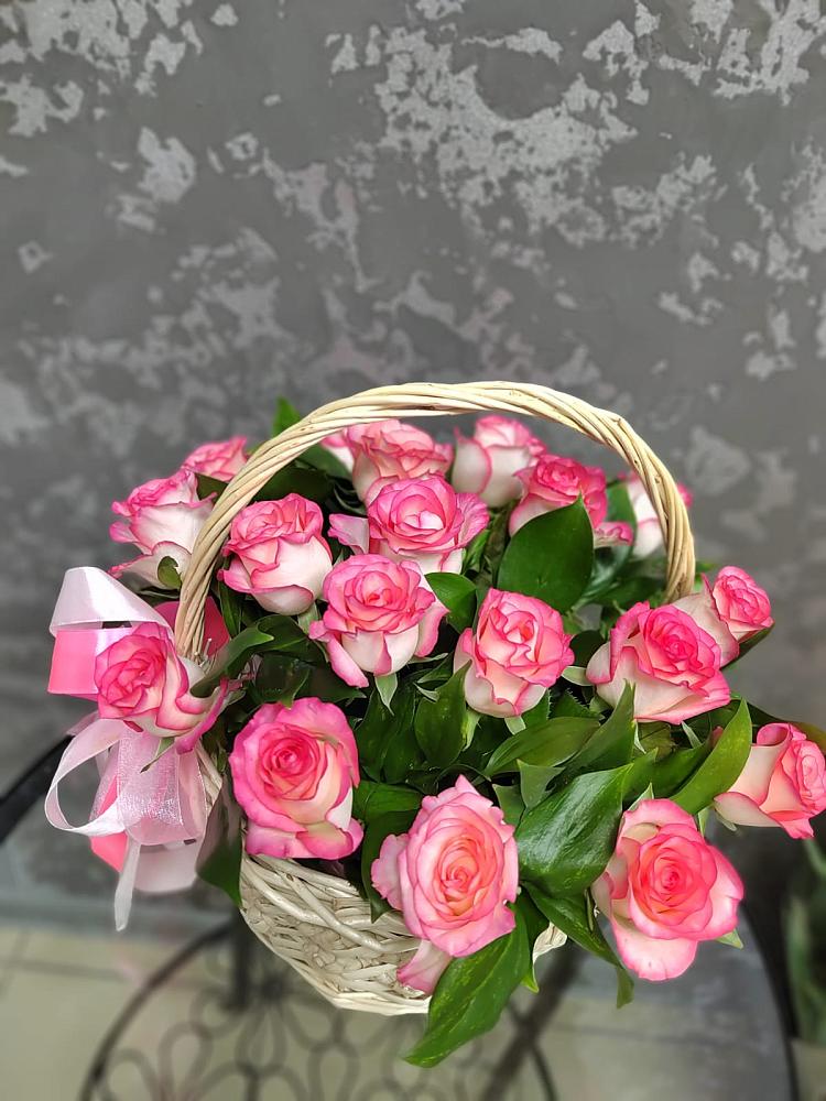 Цветочная композиция из Розы в корзине в Свердловский