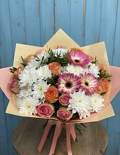 Букет цветов из:  Розы, Герберы и Хризантемы в Свердловский