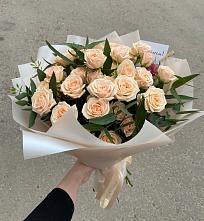 Букет Кремовые розы Латте в Свердловский