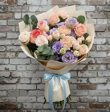 Букет цветов из:  Розы, Лизиантусы и Гвоздики в Свердловский
